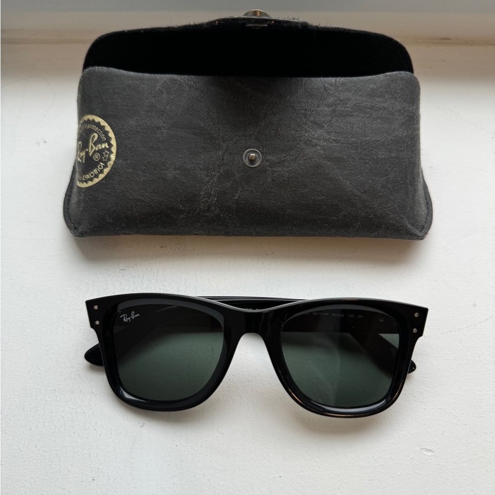 Ray-Ban Wayfarer Reverse Sunglasses - Picture 2 of 10